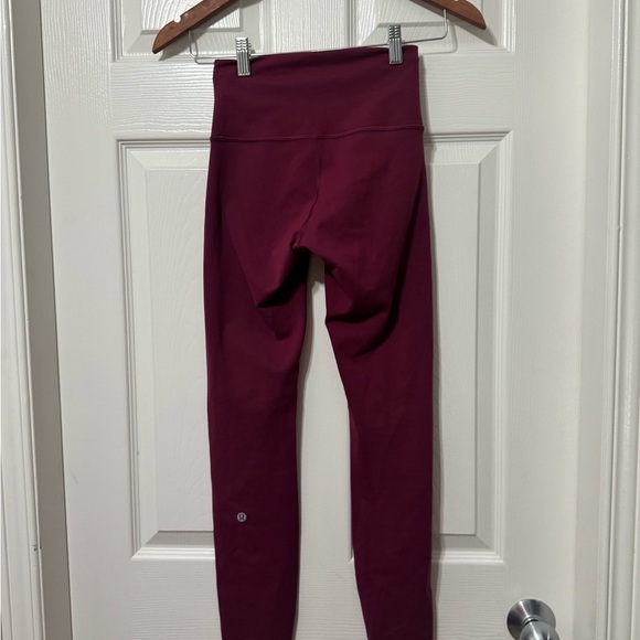 Lululemon wunder train high rise tight size 4 euc - Picture 2 of 6